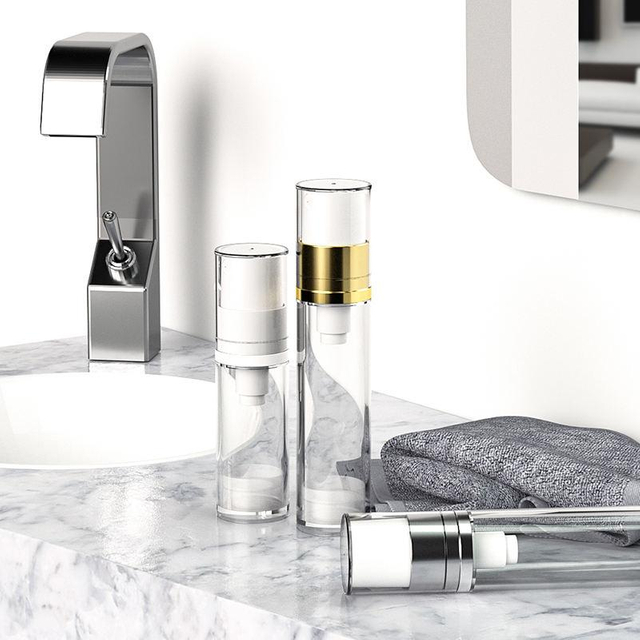 Didmeninis baltas mažas losjono buteliukas